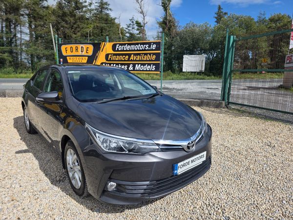 Toyota Corolla Saloon, Petrol, 2017, Grey