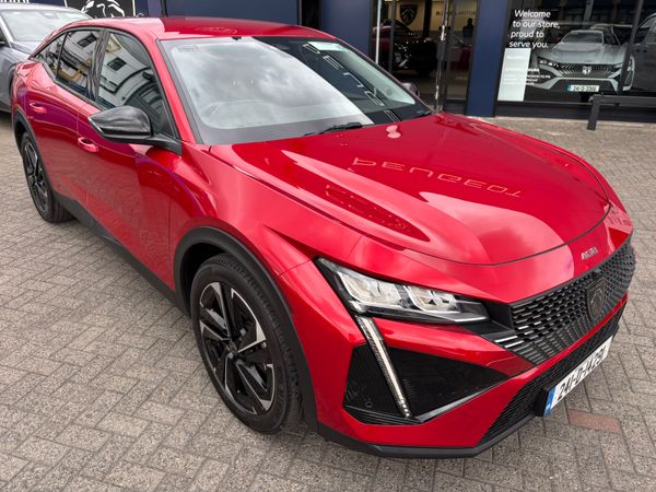 Peugeot 408 Hatchback, Petrol, 2024, Red