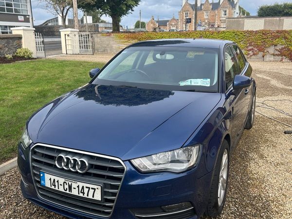 Audi A3 Hatchback, Diesel, 2014, Blue