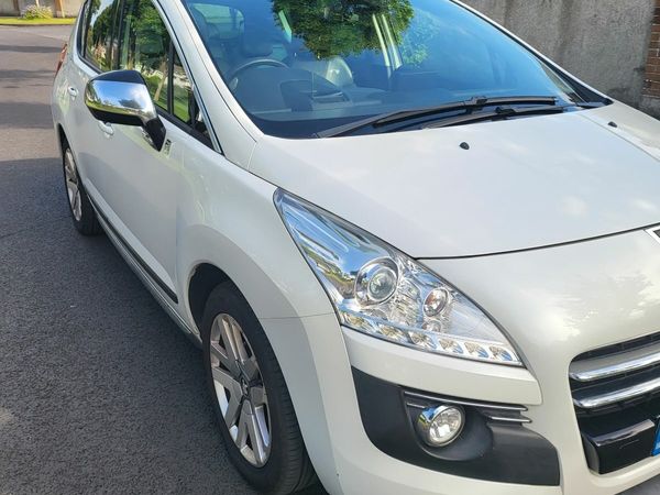 Peugeot 3008 MPV, Petrol Hybrid, 2012, White