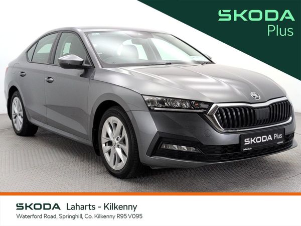 Skoda Octavia Saloon, Petrol, 2022, Grey