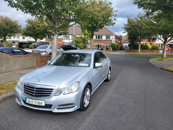 Mercedes-Benz E-Class Saloon, Diesel Hybrid, 2013, Silver