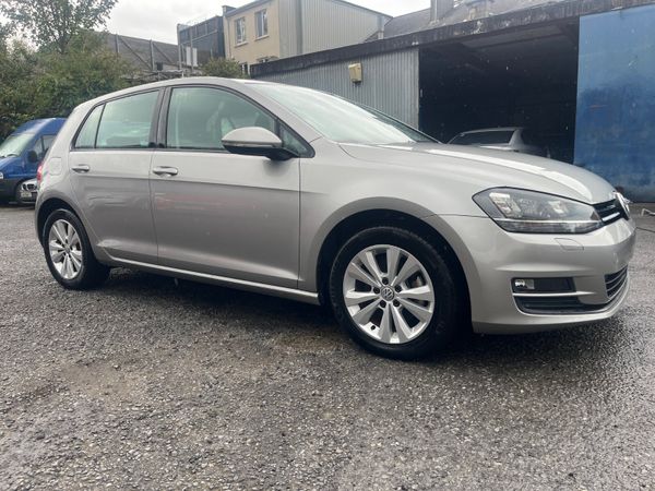 Volkswagen Golf Hatchback, Petrol, 2016, Silver