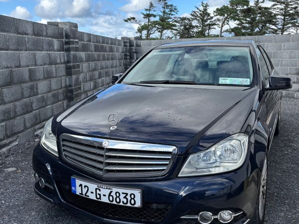 Mercedes-Benz C-Class Saloon, Diesel, 2012, Blue