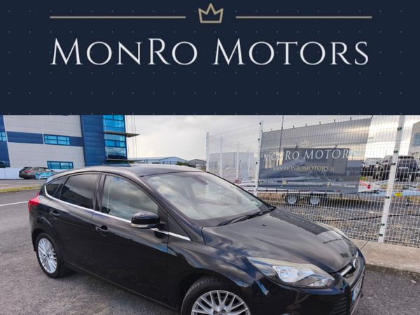 Ford Focus Hatchback, Petrol, 2014, Black