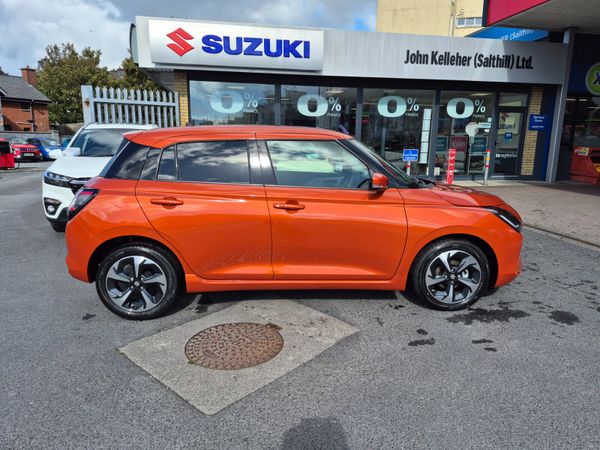 Suzuki Swift Hatchback, Petrol Hybrid, 2025, Orange