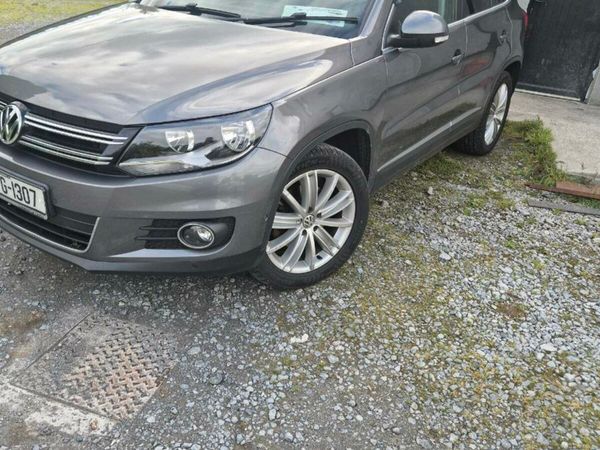 Volkswagen Tiguan SUV, Diesel, 2016, Grey