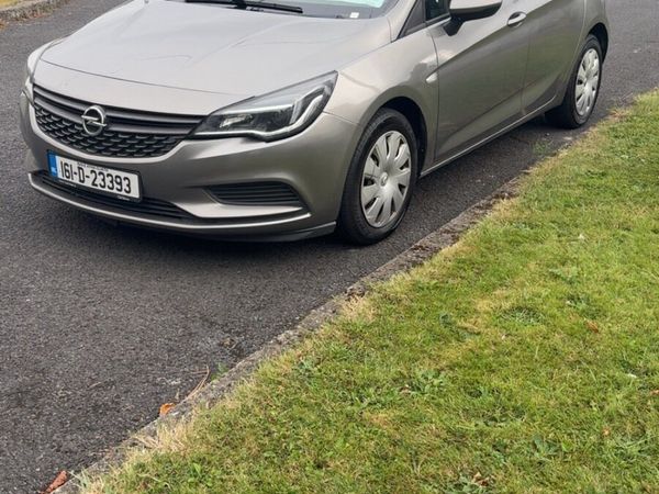 Opel Astra Hatchback, Diesel, 2016, Grey