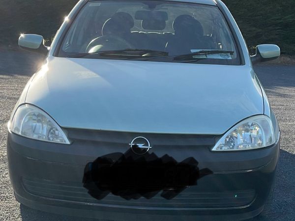Opel Corsa Hatchback, Petrol, 2001, Green