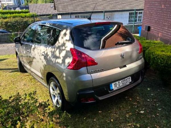 Peugeot 3008 MPV, Diesel, 2010, Grey