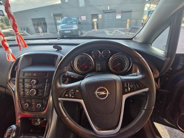 Opel Astra Hatchback, Diesel, 2011, Blue