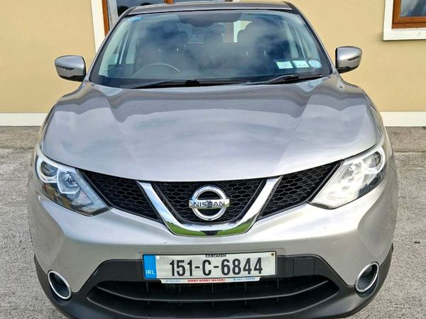 Nissan Qashqai Hatchback, Diesel, 2015, Silver