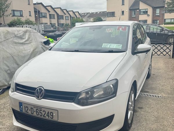 Volkswagen Polo Hatchback, Petrol, 2012, White