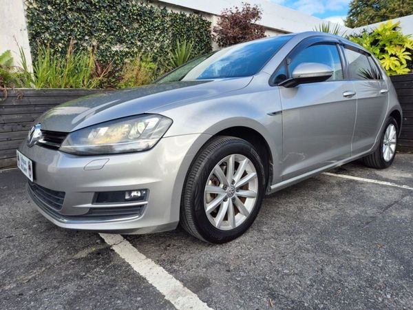 Volkswagen Golf Hatchback, Petrol, 2016, Silver