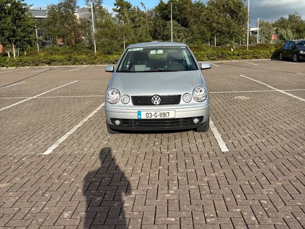 Volkswagen Polo Hatchback, Petrol, 2003, Silver