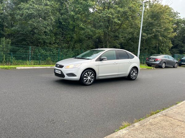 Ford Focus Hatchback, Petrol, 2008, Silver