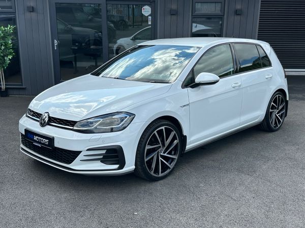 Volkswagen Golf Hatchback, Diesel, 2017, White