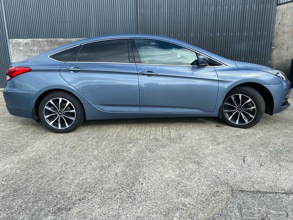 Hyundai i40 Saloon, Diesel, 2015, Blue