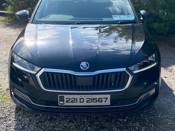 Skoda Octavia Saloon, Diesel, 2022, Black