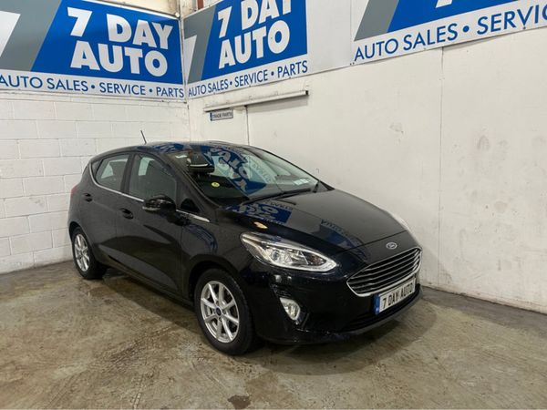 Ford Fiesta Hatchback, Petrol, 2017, Black