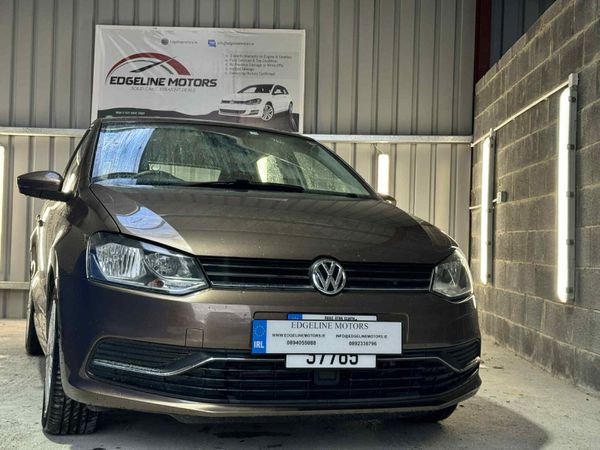 Volkswagen Polo Hatchback, Petrol, 2015, Brown