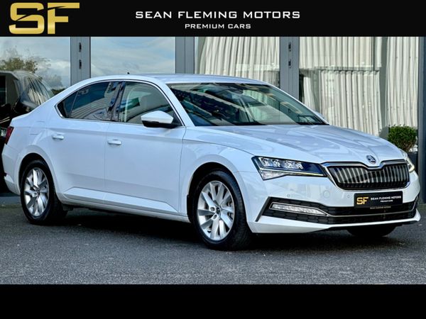 Skoda Superb Hatchback, Petrol Hybrid, 2021, White