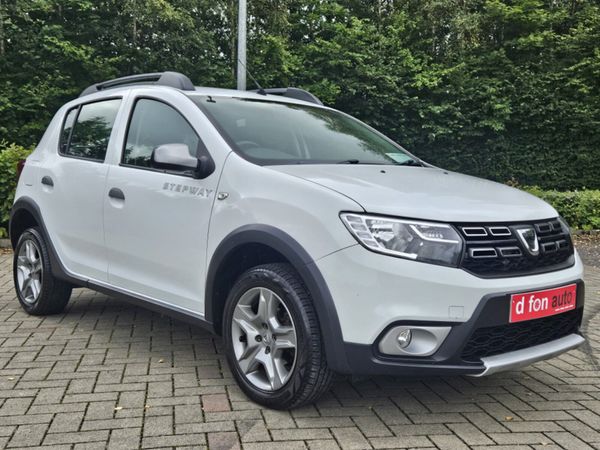 Dacia Sandero Stepway Hatchback, Diesel, 2017, White