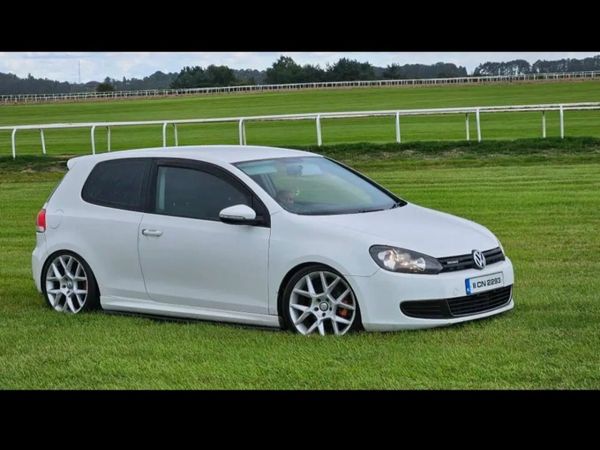 Volkswagen Golf Hatchback, Diesel, 2011, White
