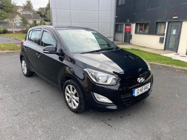 Hyundai i20 Hatchback, Petrol, 2012, Black