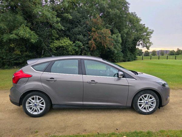 Ford Focus Hatchback, Diesel, 2013, Brown