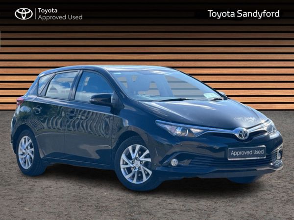 Toyota Auris Hatchback, Petrol, 2016, Black