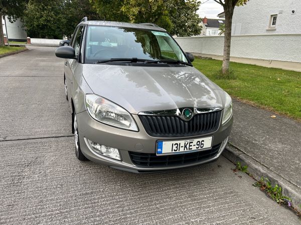 Skoda Fabia Estate/Jeep, Petrol, 2013, Beige