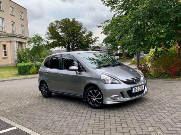 Honda Fit Hatchback, Petrol, 2007, Grey