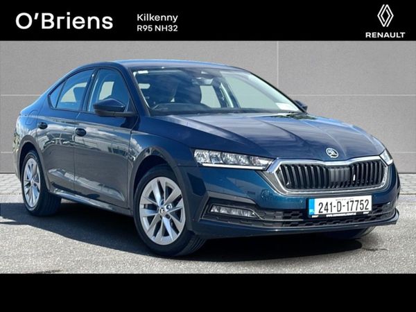 Skoda Octavia Saloon, Petrol Hybrid, 2024, Blue
