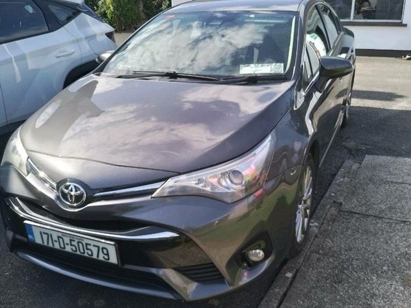 Toyota Avensis Saloon, Diesel, 2017, Grey