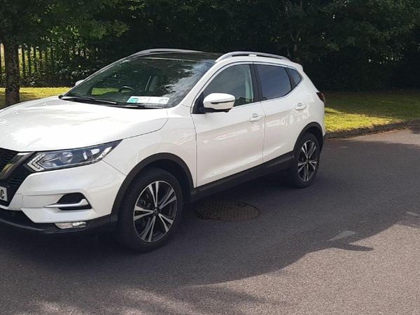 Nissan Qashqai Hatchback, Diesel, 2018, White