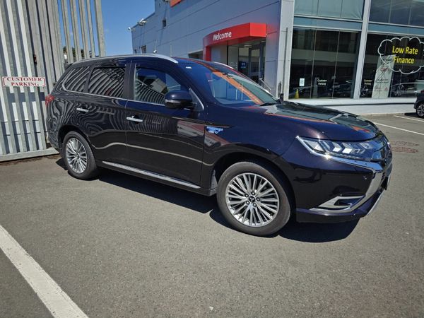 Mitsubishi Outlander SUV, Petrol Plug-in Hybrid, 2020, Black