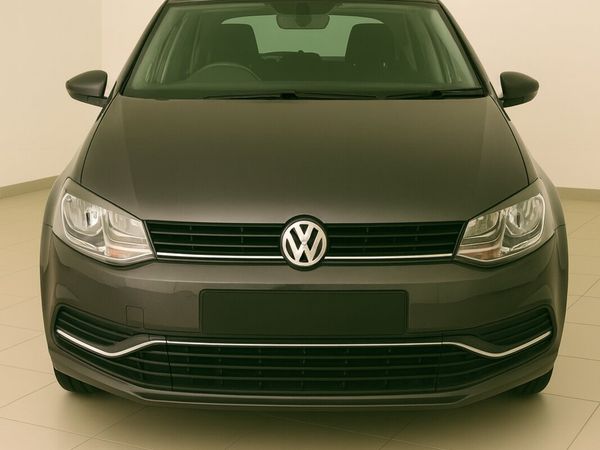 Volkswagen Polo Hatchback, Petrol, 2015, Black