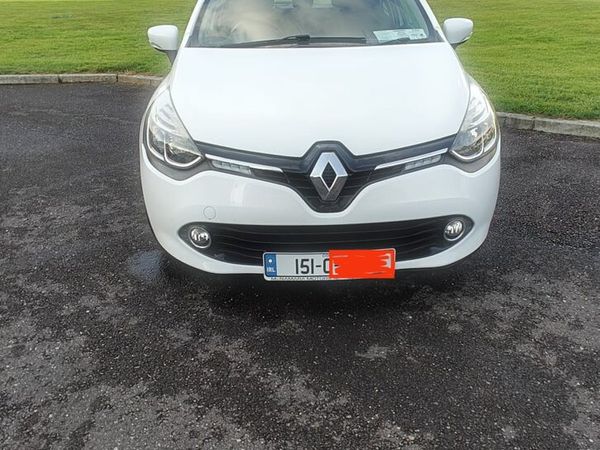 Renault Clio Hatchback, Petrol, 2015, White