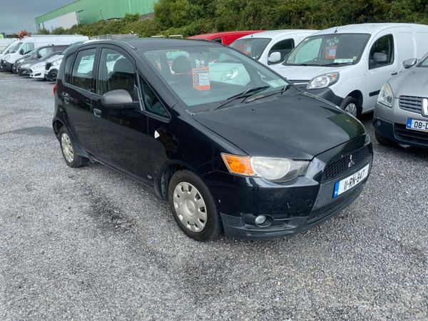 Mitsubishi Colt MPV, Petrol, 2011, Black