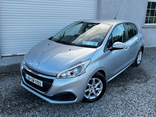 Peugeot 208 Hatchback, Petrol, 2018, Silver