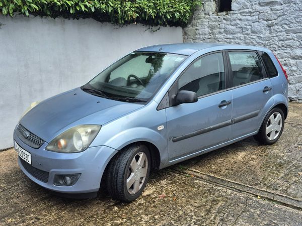 Ford Fiesta Hatchback, Petrol, 2006, Blue
