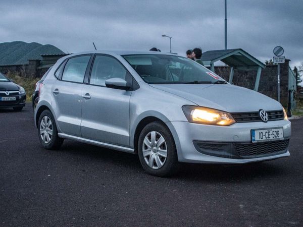 Volkswagen Polo Hatchback, Petrol, 2010, Silver