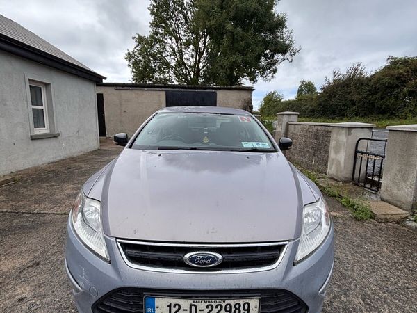 Ford Mondeo Saloon, Diesel, 2012, Grey