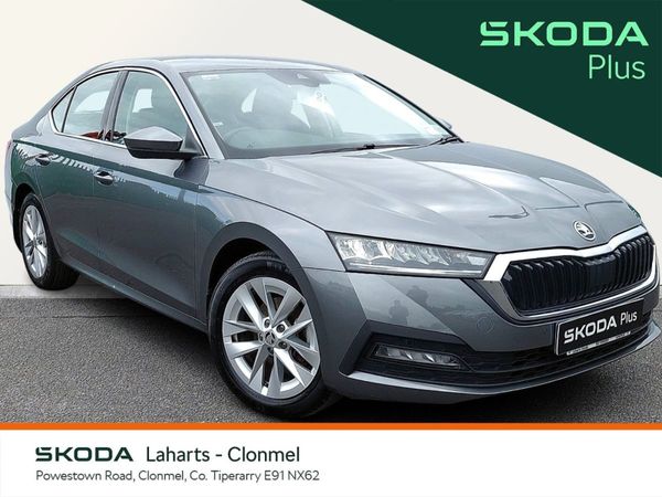 Skoda Octavia Saloon, Diesel, 2023, Grey