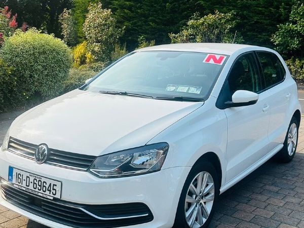 Volkswagen Polo Hatchback, Petrol, 2016, White