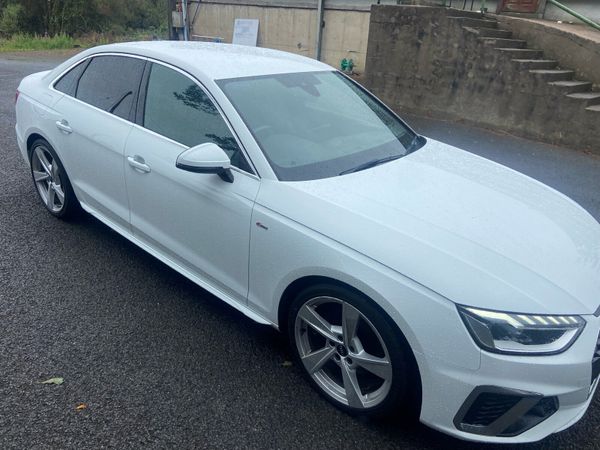 Audi A4 Saloon, Diesel, 2022, White