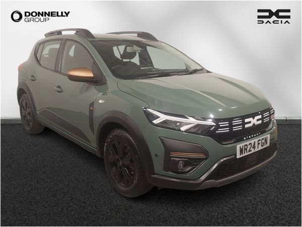 Dacia Sandero Stepway Hatchback, Petrol, 2024, Green