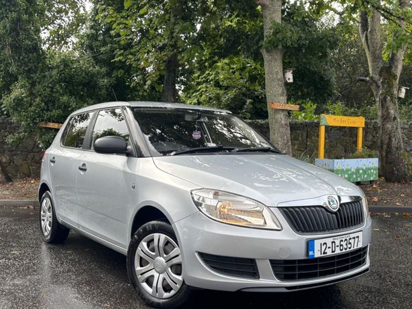 Skoda Fabia Hatchback, Petrol, 2012, Silver
