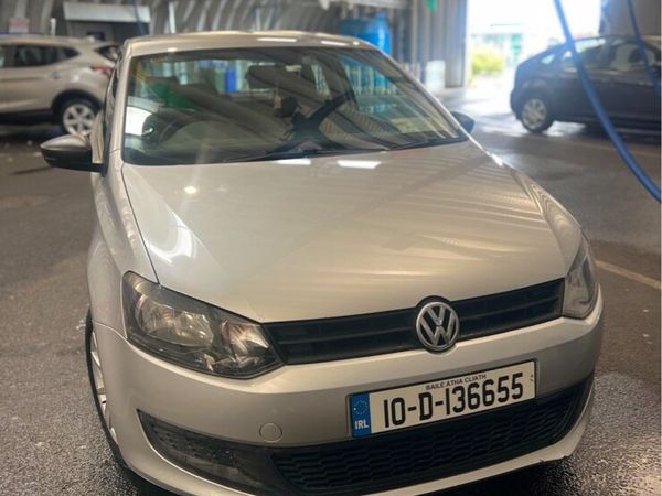 Volkswagen Polo Hatchback, Petrol, 2010, Silver
